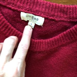 Umgee Tops - NWOT Boutique Shirttail SweaterSize M fits like lg Umgee Tops - NWOT Boutique Shirttail SweaterSize M fits like lg